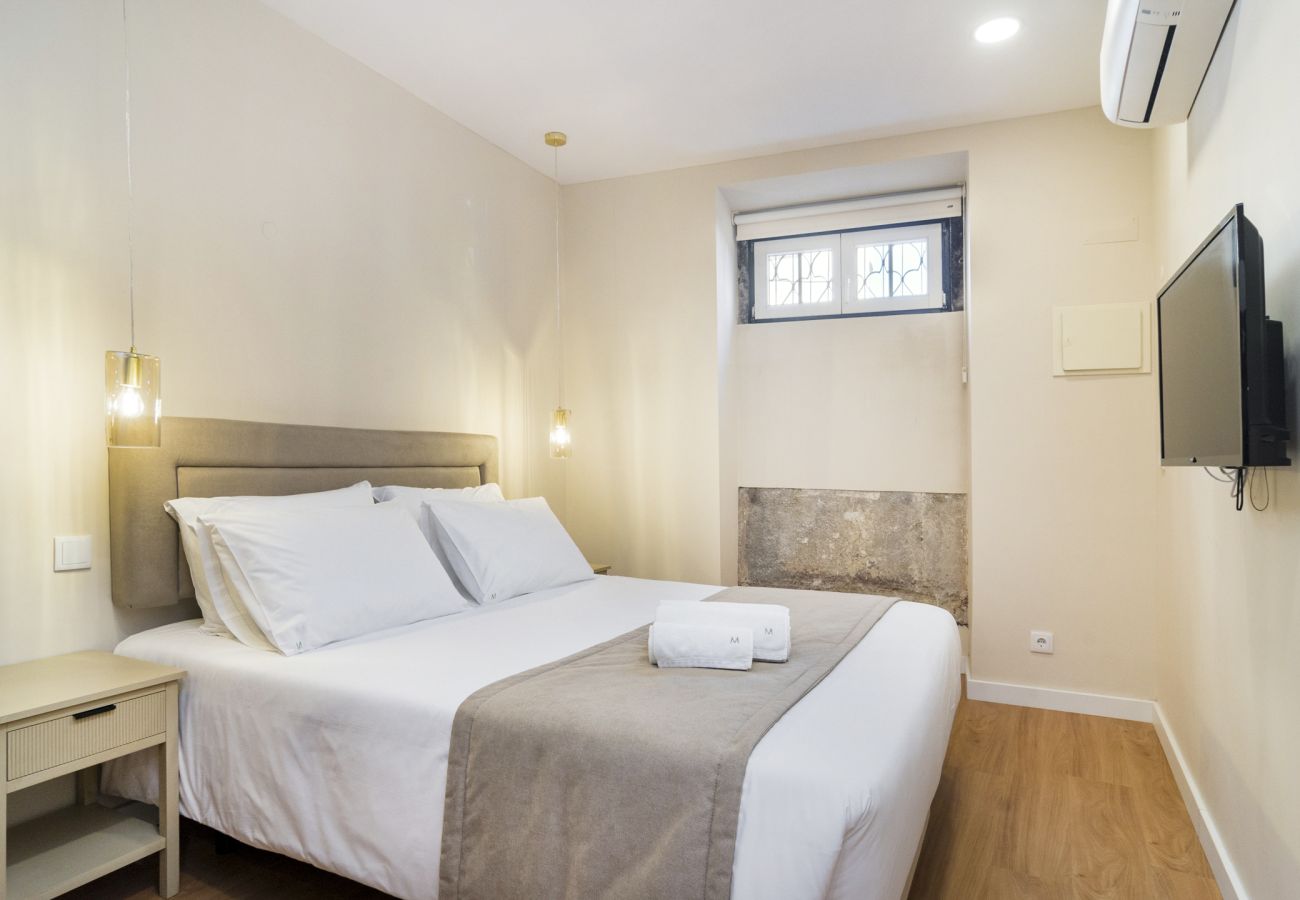 Apartamento em Lisboa - Laranjeiras - T1 Superior