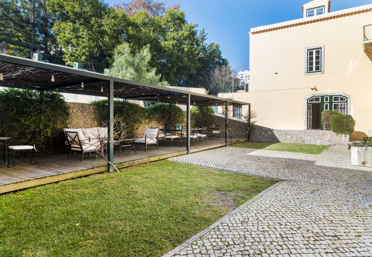 Studio in Lisbon - Laranjeiras  - Executive Studio